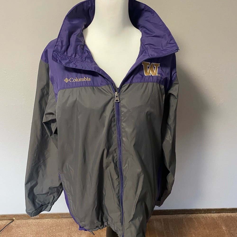Washington Huskies, Columbia windbreaker
